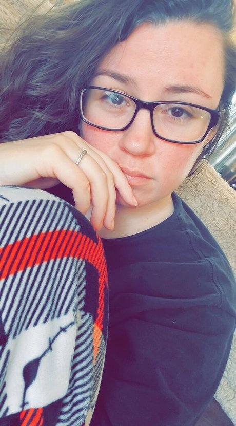 mskay24 hot star pic