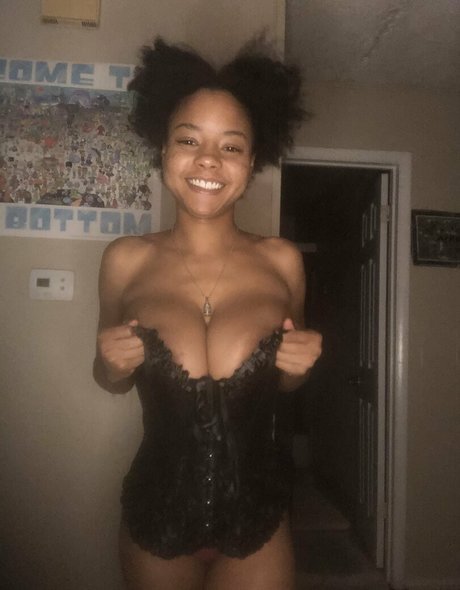 Baby Bush Whacker pretty actress img