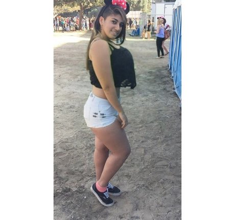 Yuval model perfect pictures