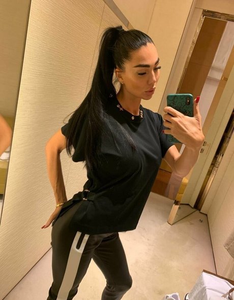 Sexy Alisa pornographic model images