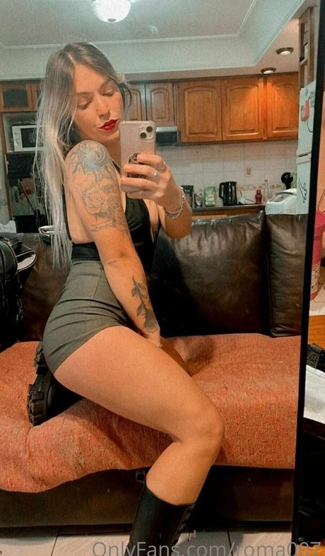 leslieroma star erotic photos