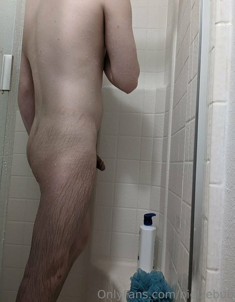 bielzebub model hot pics