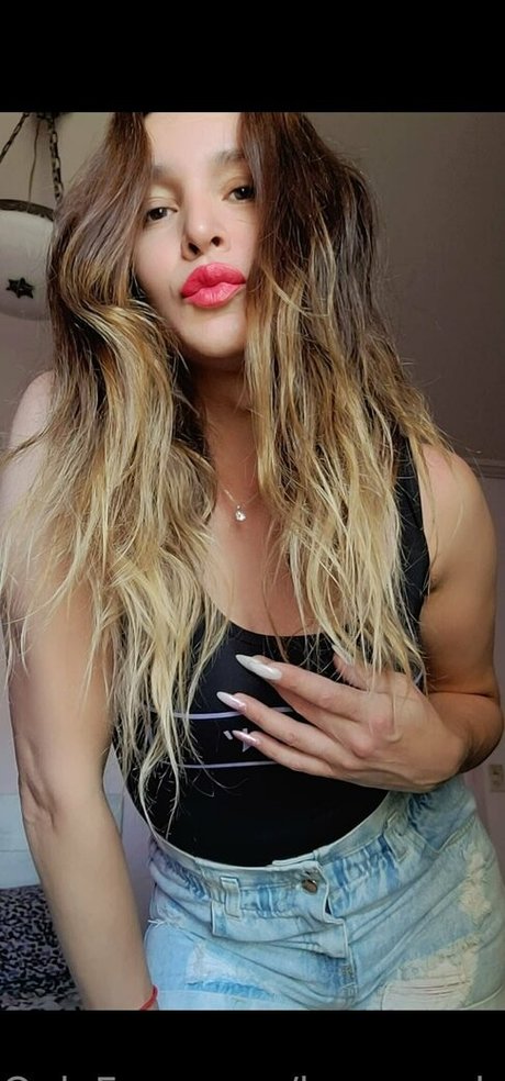 larawonder star porn gallery