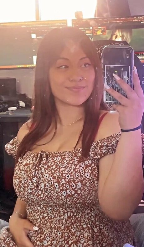 Chao Perkovich sex model image