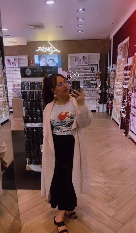 Chao Perkovich model pretty photos