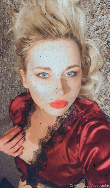 poeticminx model photo