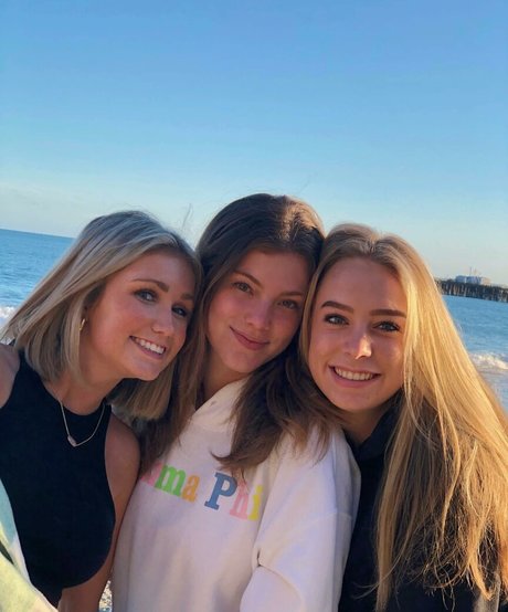 Veronicaa Zanotti model naked pics