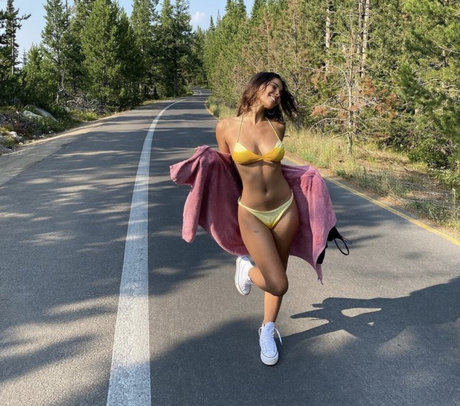 Tina Tonkin pornstar sexy pictures