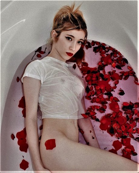 Rebeca Stones model adult pics