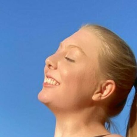 mistybluegonewild nude pornstar picture