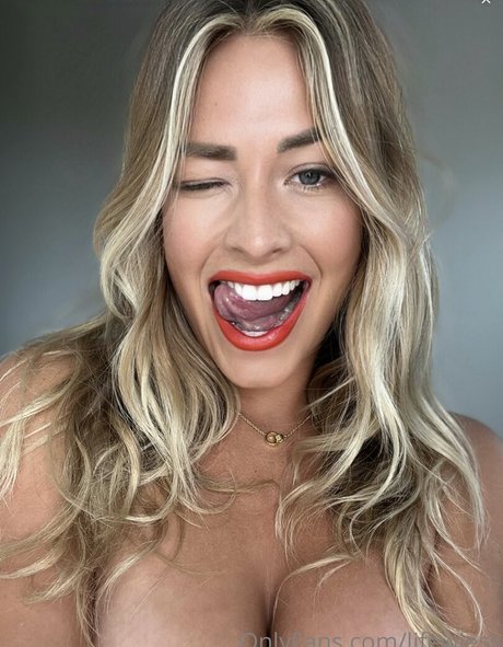 Lifewjess nudes model pics