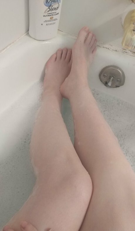 mature milf onlyfans pornographic images