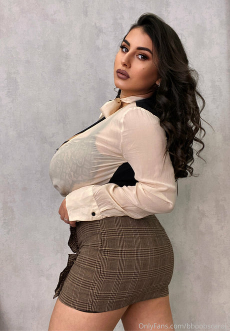 Aria Carol model art archive