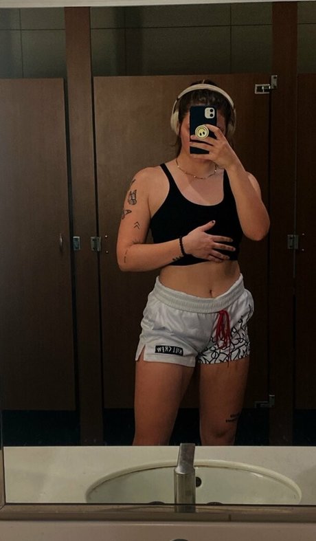 BaileyGoat model best photo