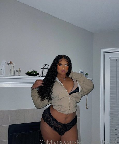 latinaabarbiedoll porn actress img