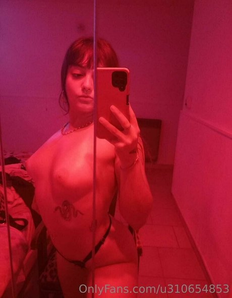 vampy alicia model nudes pics