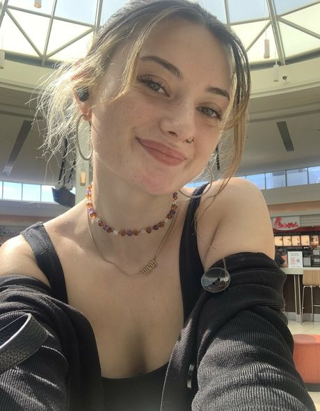 ariannas interlude model beautiful galleries