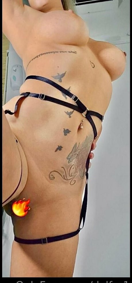 delfer1 nude star pictures