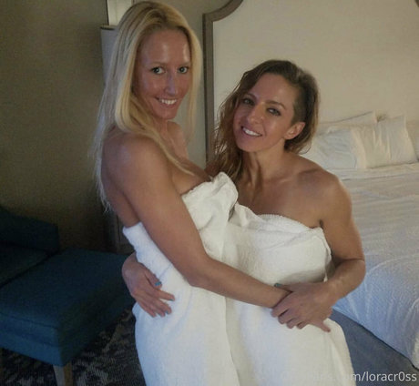 loracr0ss beautiful actress pic