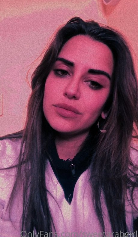 sweetarabgirl naked model photos