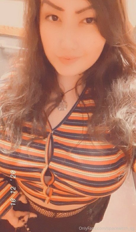 spacevvitch666 nude model gallery