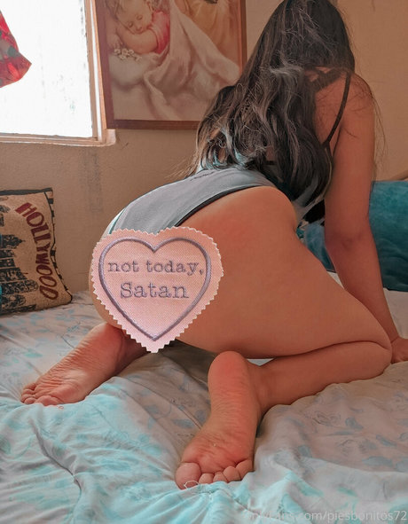 piesbonitos72 adult star img