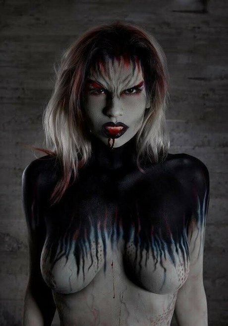 elfrotica star nude image