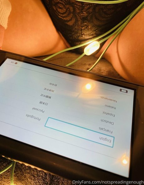 thisominouslife nude star photos