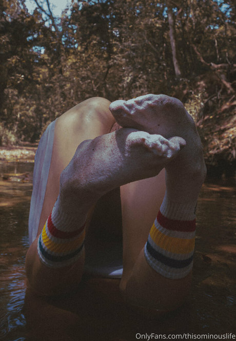 thisominouslife model art archive