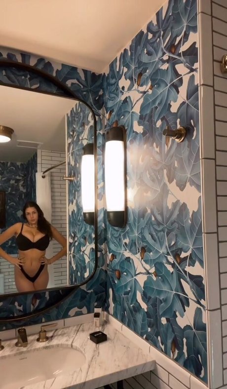 Leilani Azalea nice star image