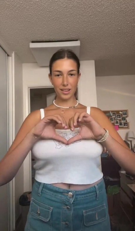 Leilani Azalea star sexy archive