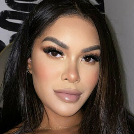 Aamadi Childress erotic star image