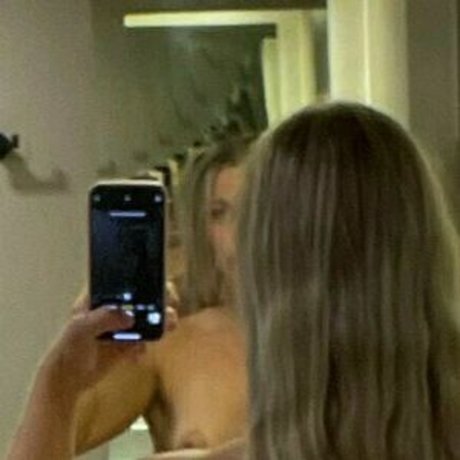 belittleee pornstar high quality photo