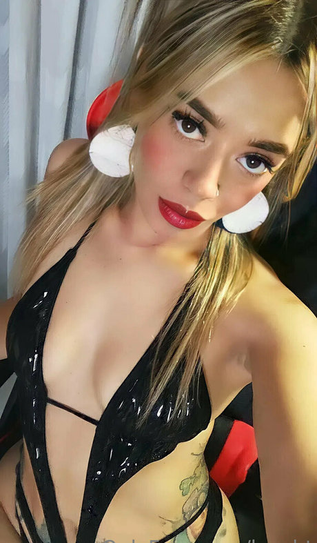 lucybt model porn picture