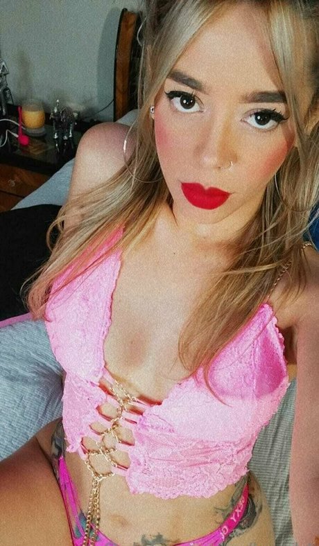 lucybt naked star pictures