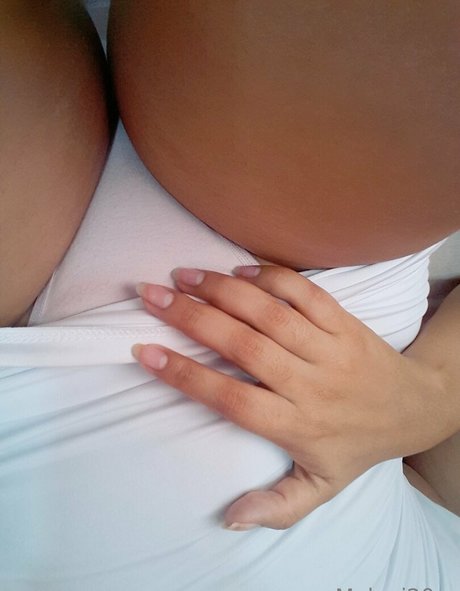 melani20m hot pornstar img