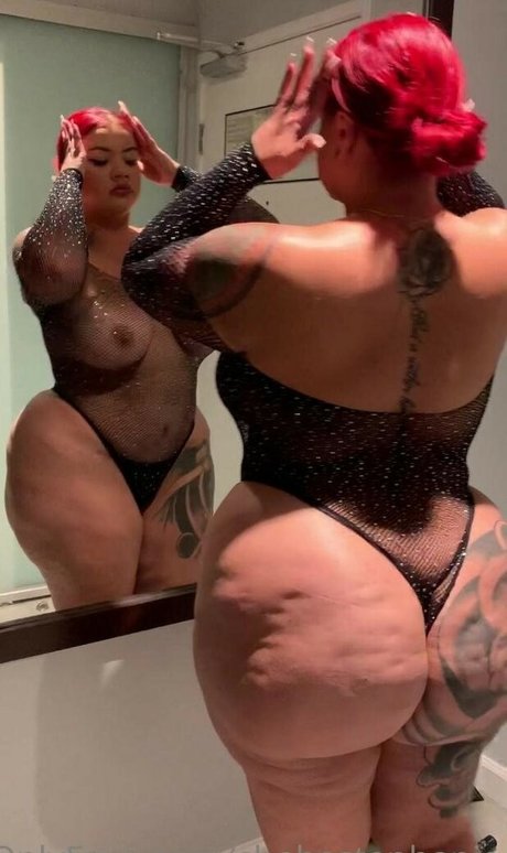 shebestephanie model naked images