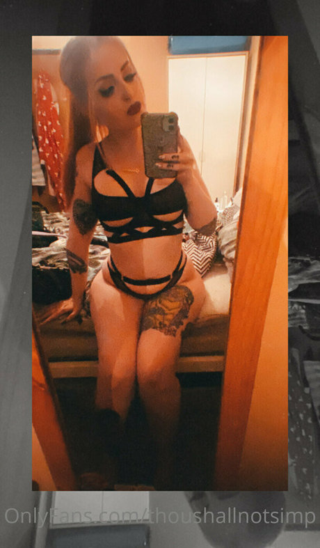 thoushallnotsimp star exclusive picture