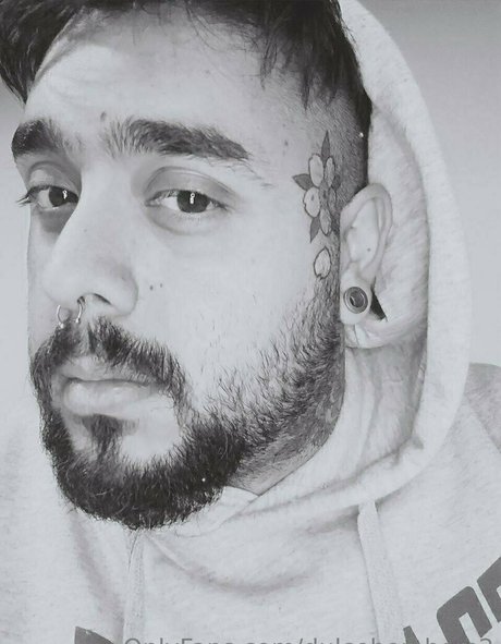 dulcebombom2 naked star photos