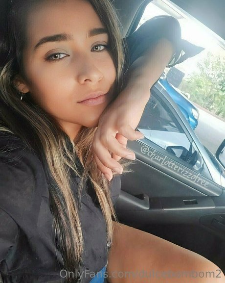 dulcebombom2 model nude galleries