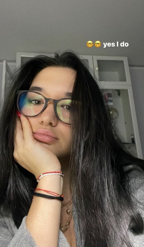 Eva Lys erotic star archive