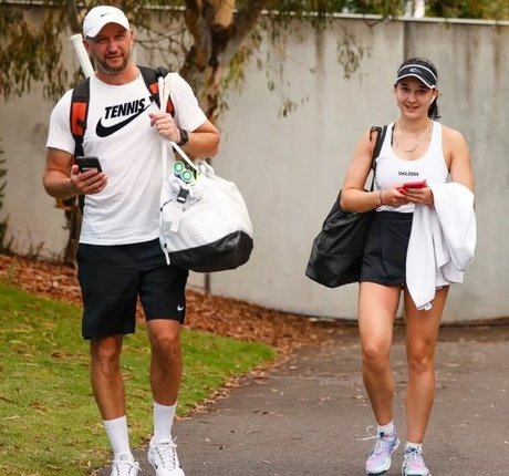 Eva Lys top star archive