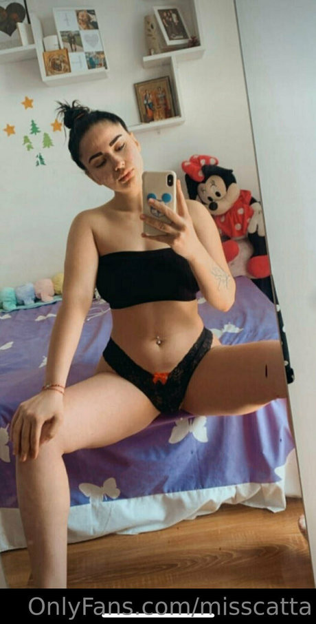 misscatta erotic model pictures