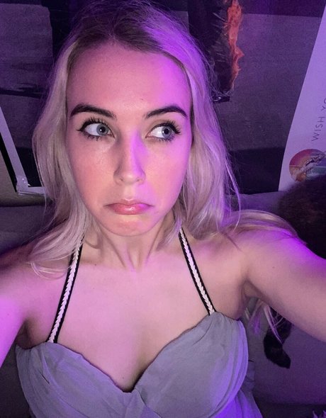 emilycc nudes star picture