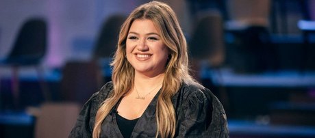 Kelly Clarkson hot actress gallery