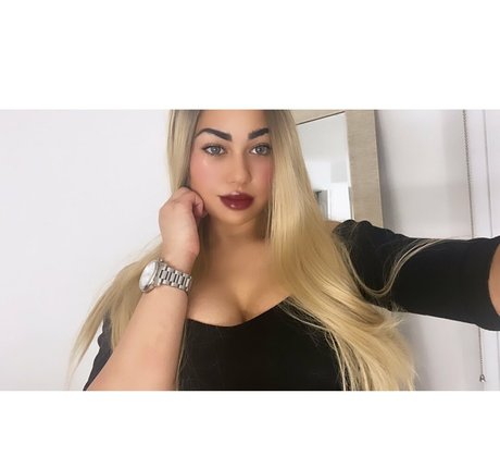 azariafreepage model art img