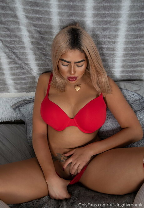 azariafreepage top pornstar picture