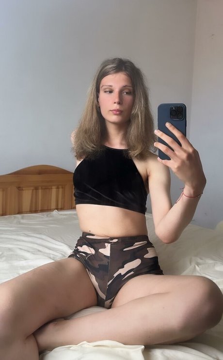 Marie Antoinette 2077 pornstar perfect pictures