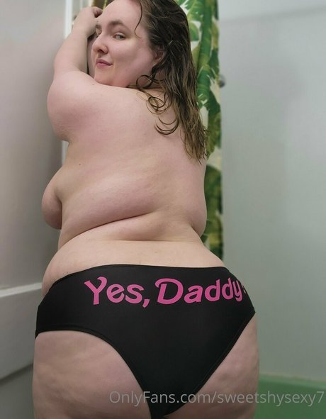 sweetshysexy7 model top photos