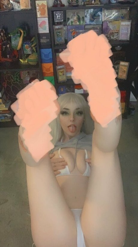 eeveedavis art model pic